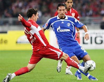 并不气馁 并不气馁